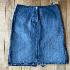 Ann Taylor LOFT Flat Front Denim Knee Length Skirt Faded Grey Women’s Size 8